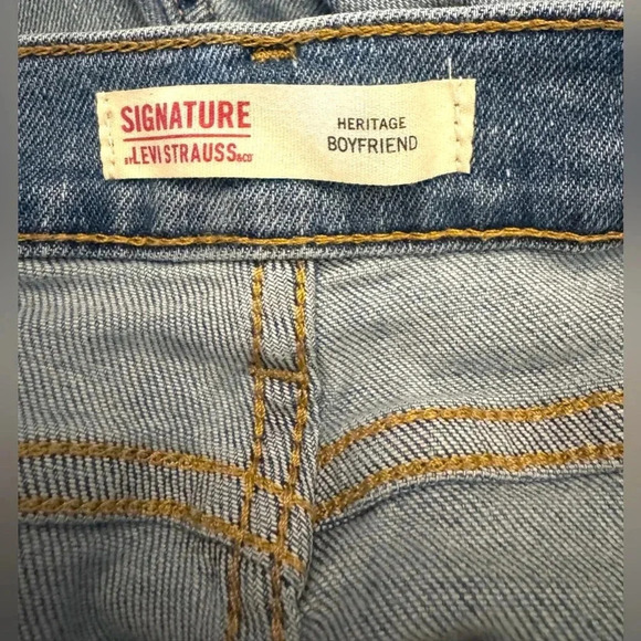 Signature By Levi Strauss Women’s Heritage Boyfriend Jeans Size- 29 - Picture 7 of 10